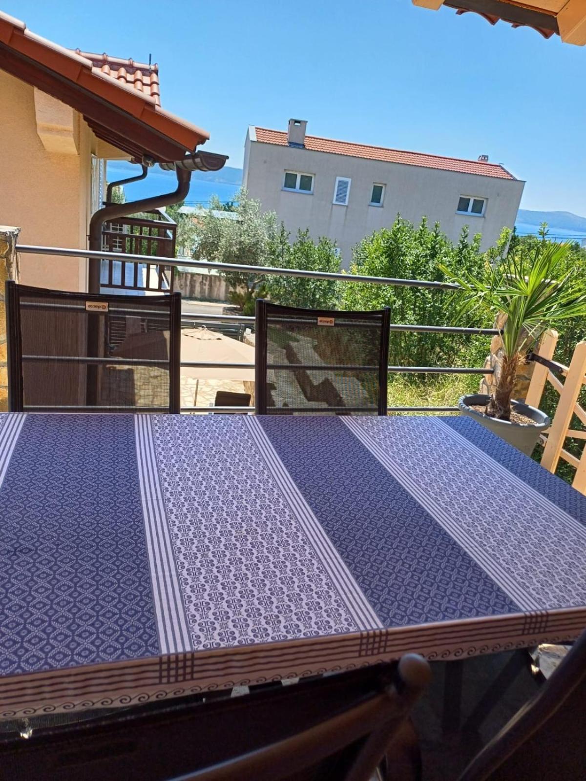 Ambiente Apartment Jasenice  Bagian luar foto