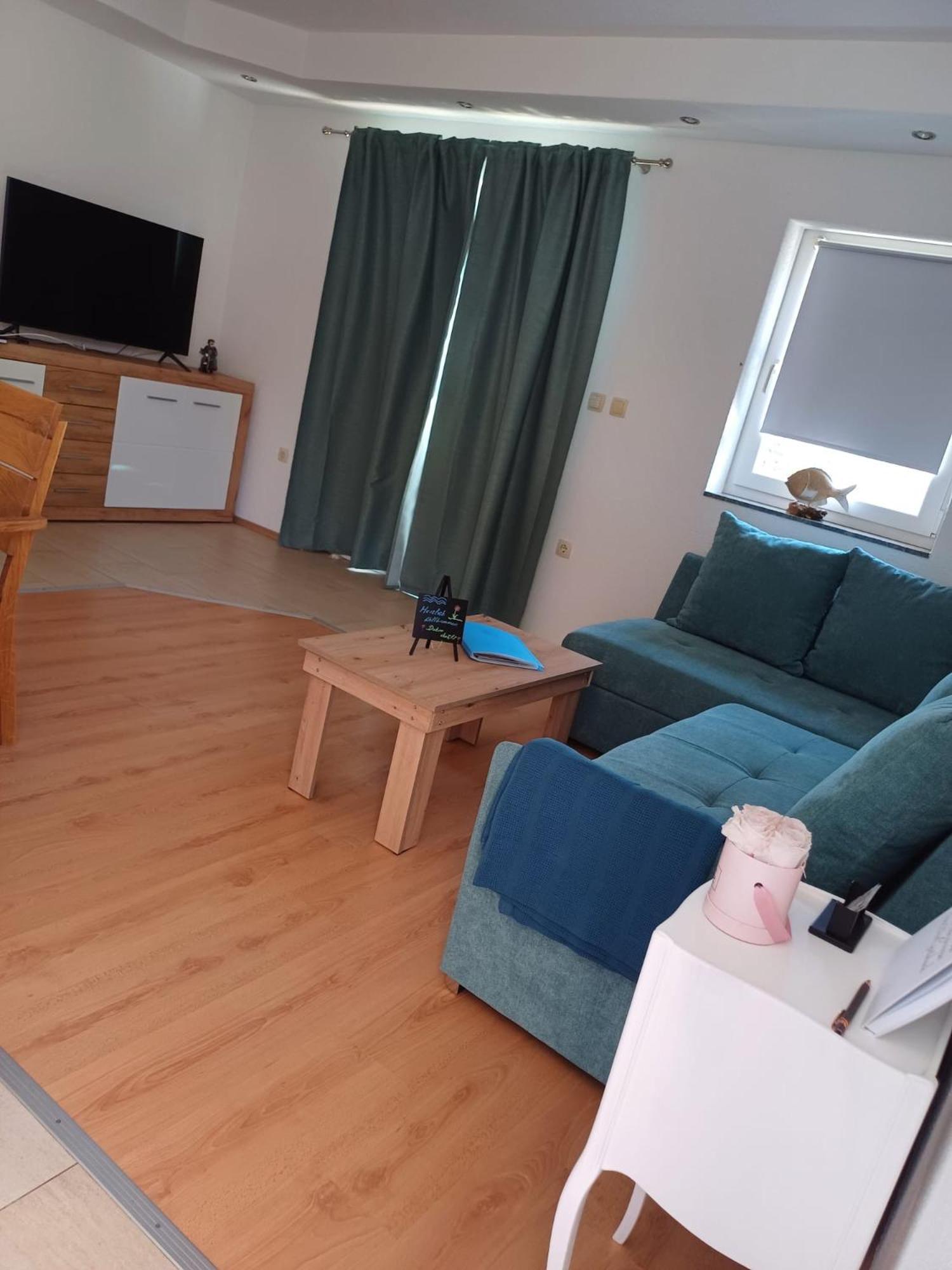 Ambiente Apartment Jasenice  Bagian luar foto