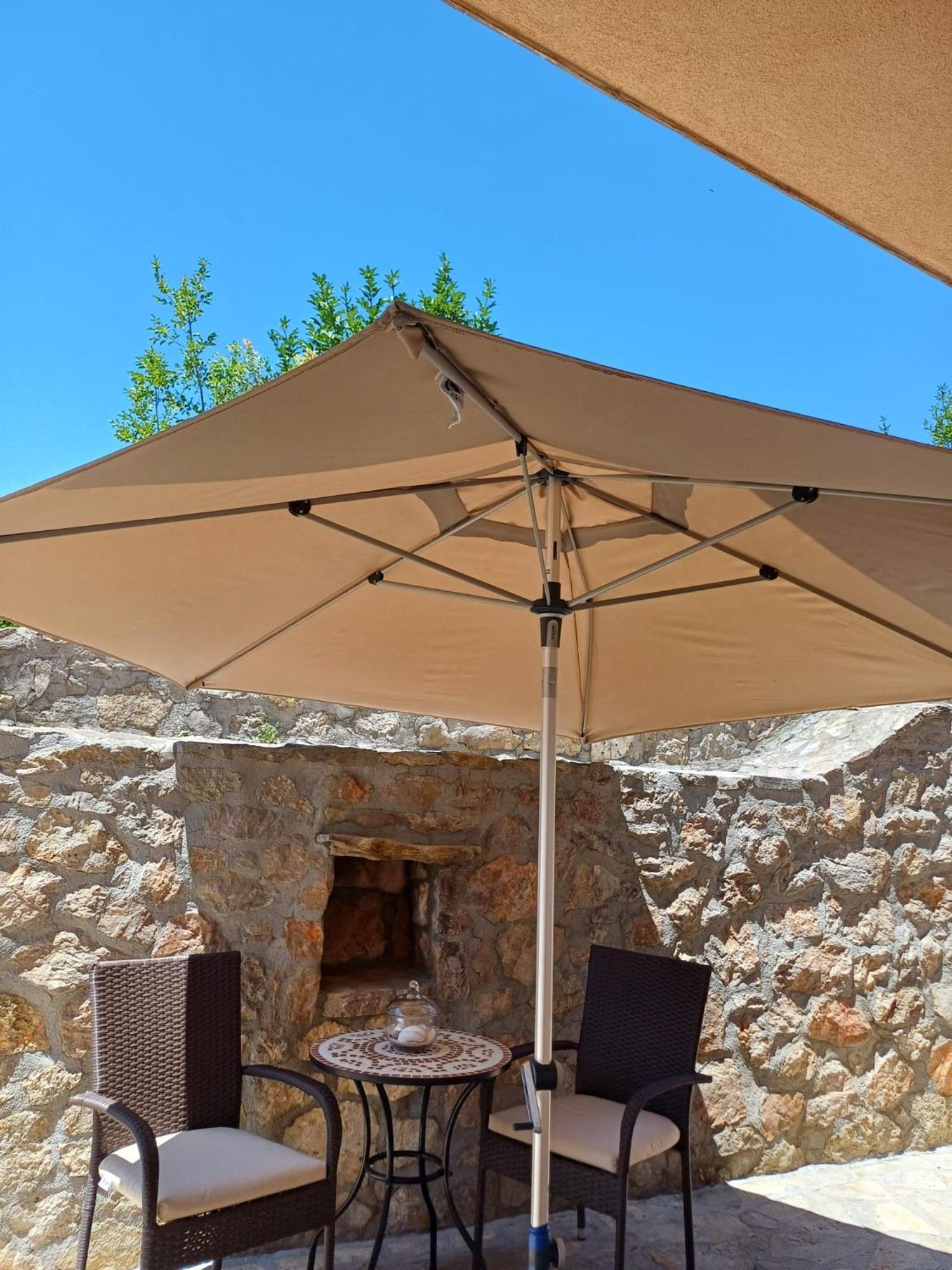 Ambiente Apartment Jasenice  Bagian luar foto