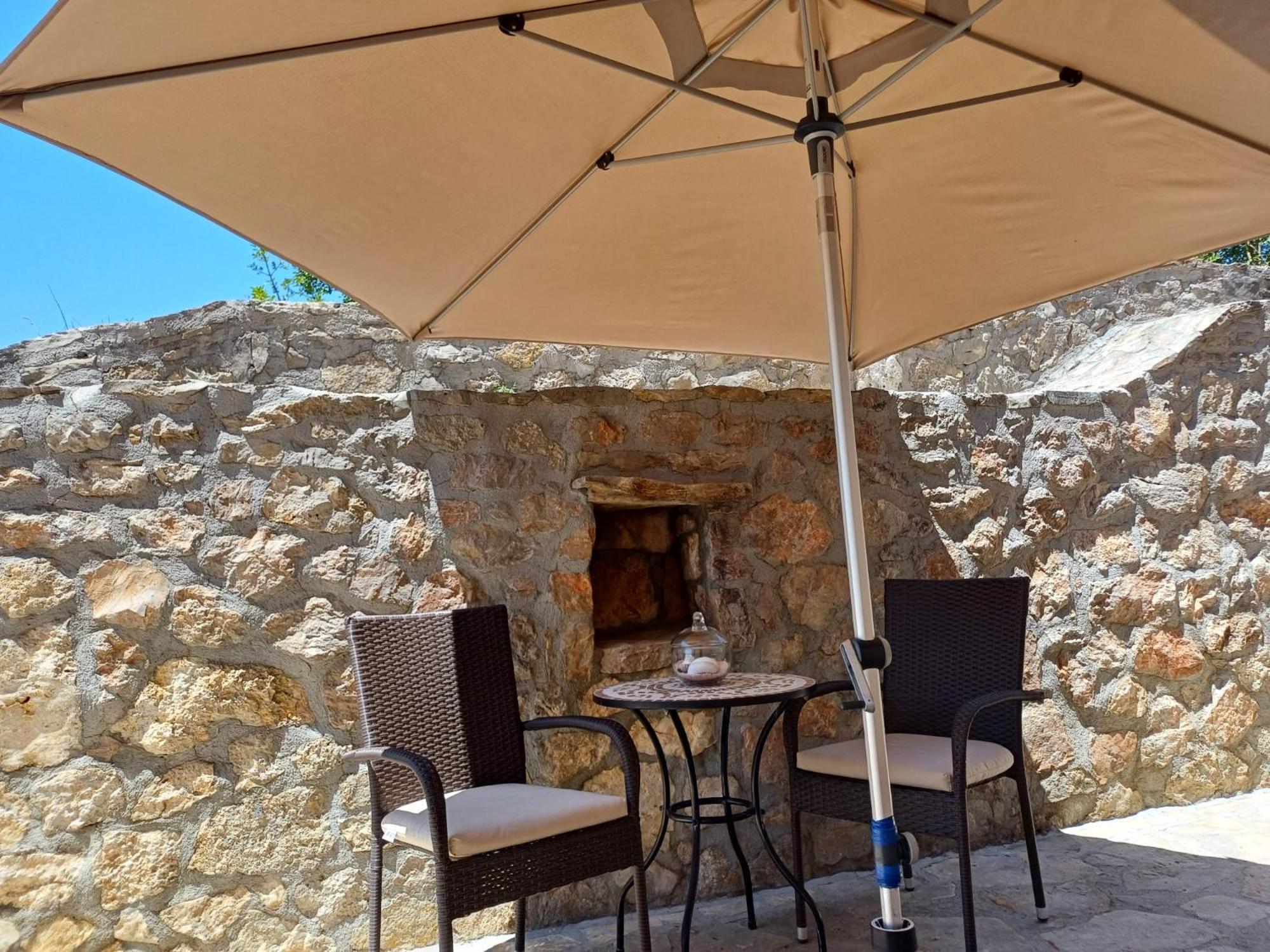 Ambiente Apartment Jasenice  Bagian luar foto